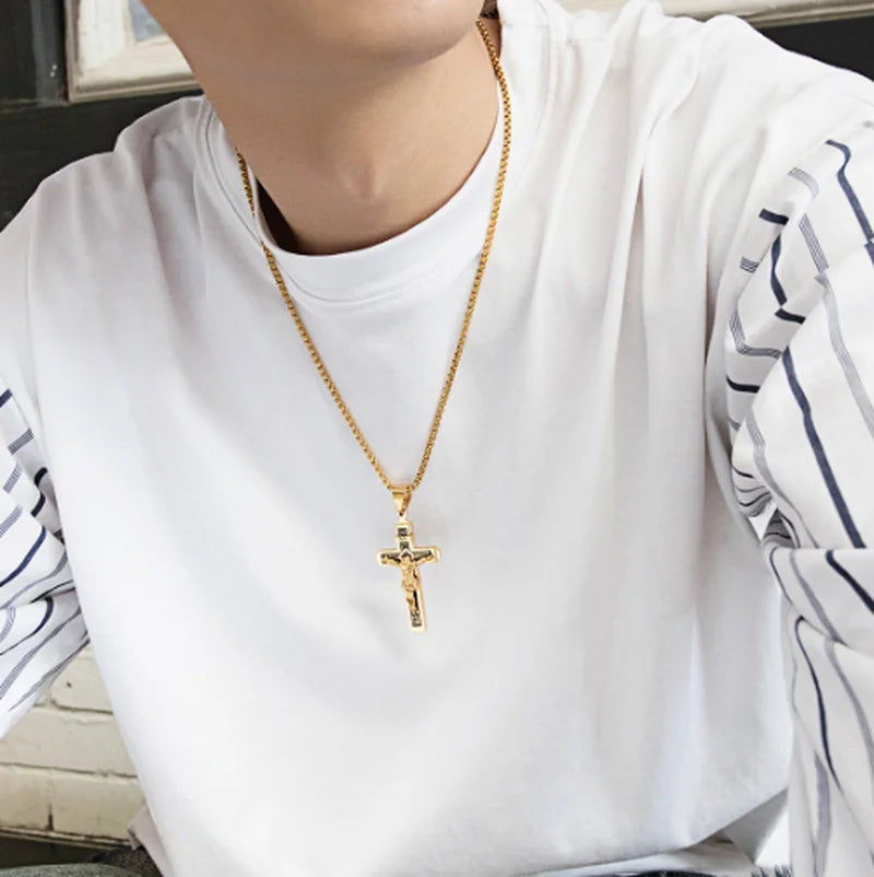 Men and Women New Retro Personality Creative Design Jesus Cross Amulet Pendant Rock Casual Gift Catholic Christian Necklace